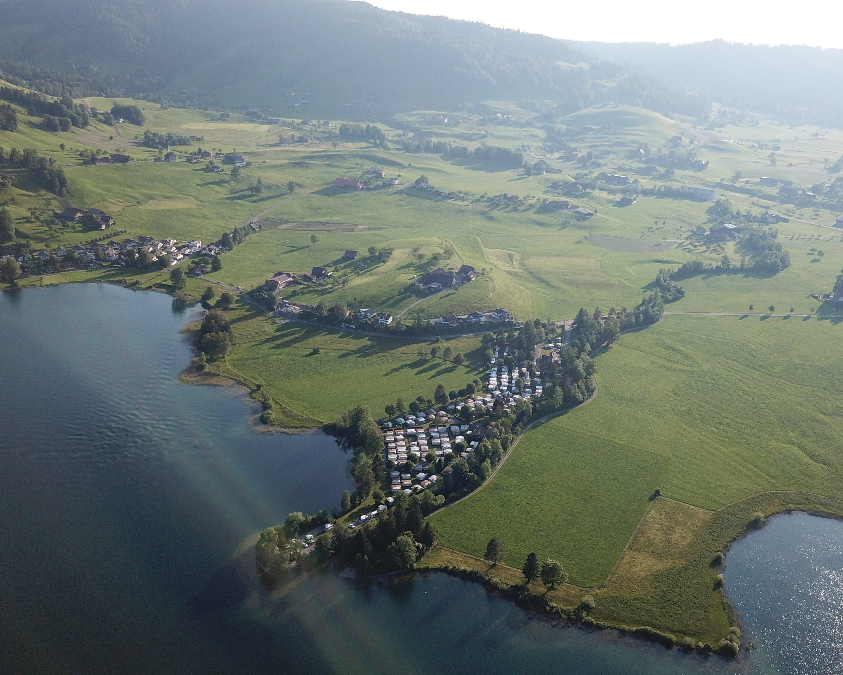 Flugaufnahme vom Campingplatz Unterägeri